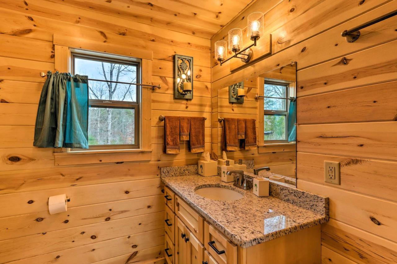 Cozy Mtn Cabin Spacious Deck And Forest Views! Murphy Kültér fotó